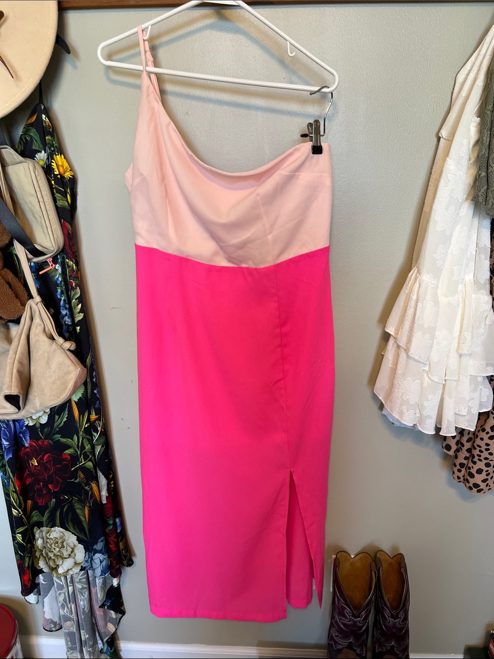 Two tone pink midi